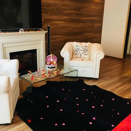 Seasons Apartment Brasov
