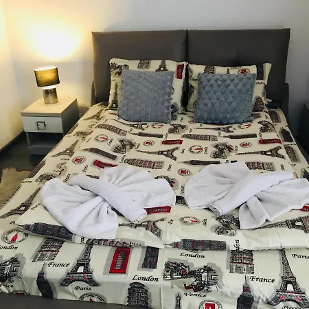Apartment Seasons